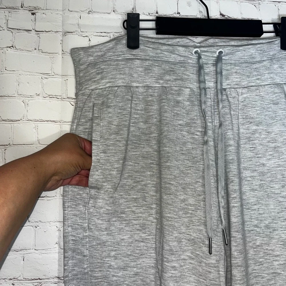 Travis Mathew Womens Cloud Terry Heather Gray Lyocell Blend Drawstring Joggers L